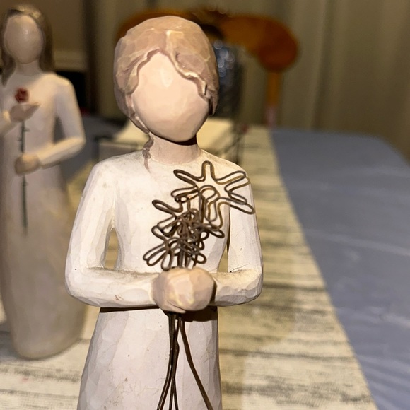 Willow Tree Grateful - Picture 1 of 3